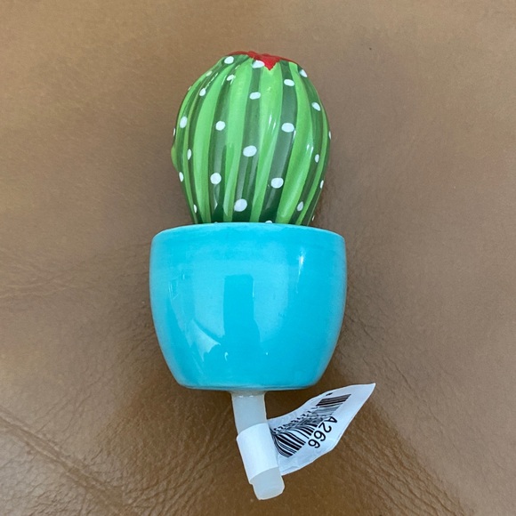 Nora Fleming Cactus Mini NWT - Picture 2 of 2